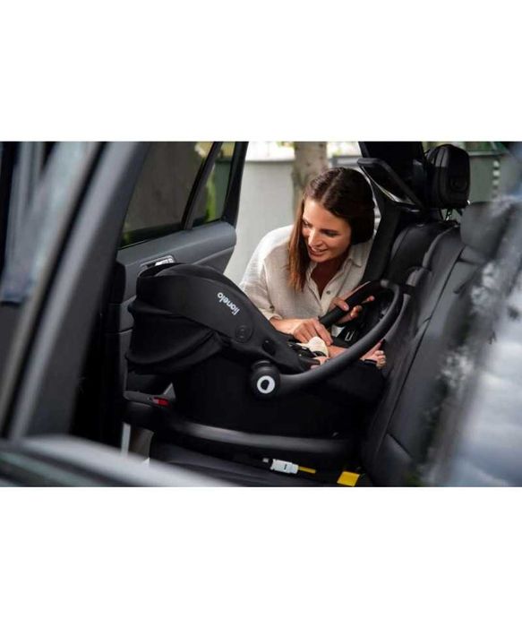Fotelik samochodowy z bazą ADAC zestaw Lionelo Astrid i-Size
