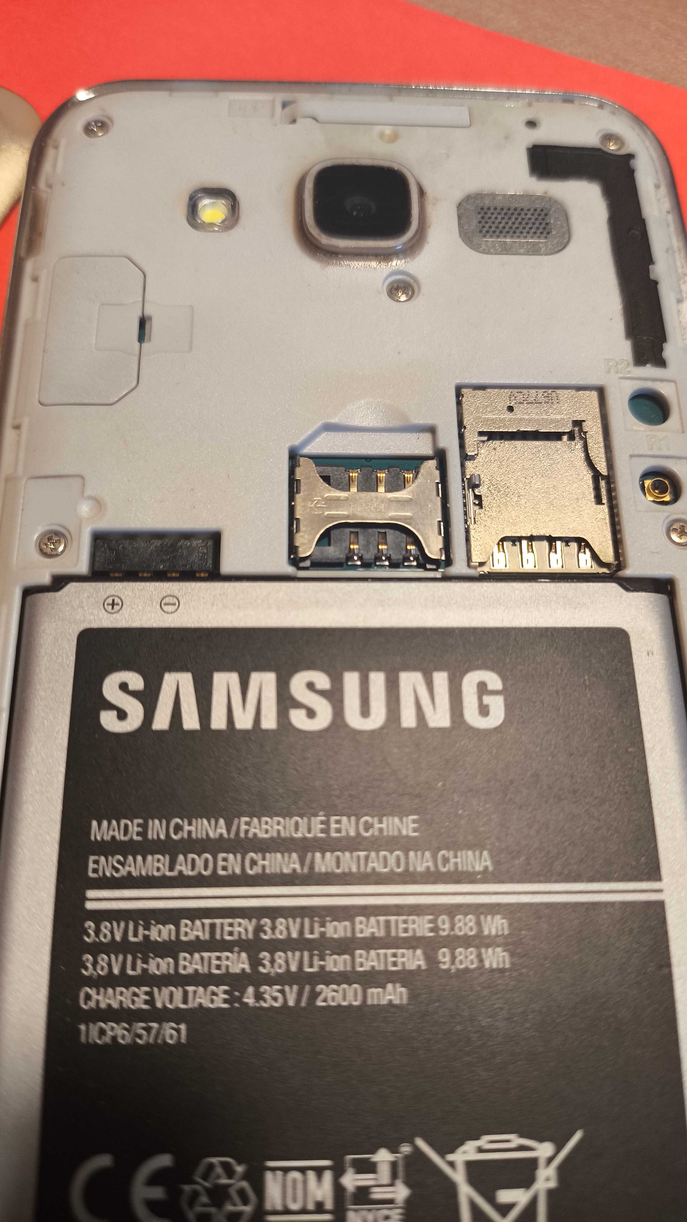 смартфон телефон Samsung Galaxy J5 SM-J500H/DS