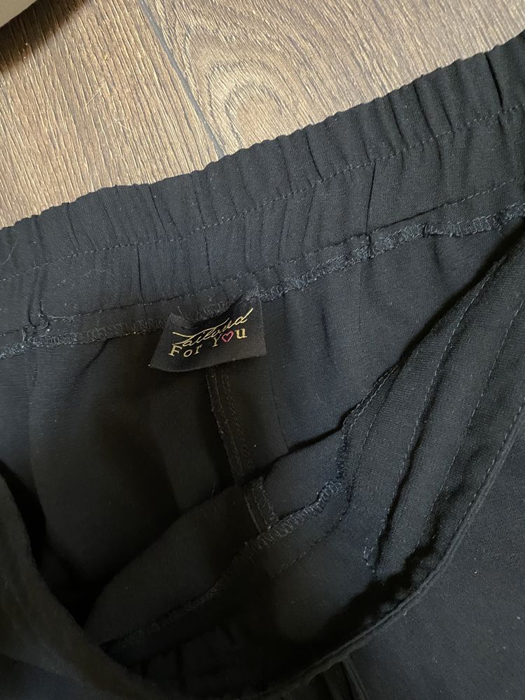 Чорні штани ( легенькі) очень большой дуже великого розміру 60-64 см