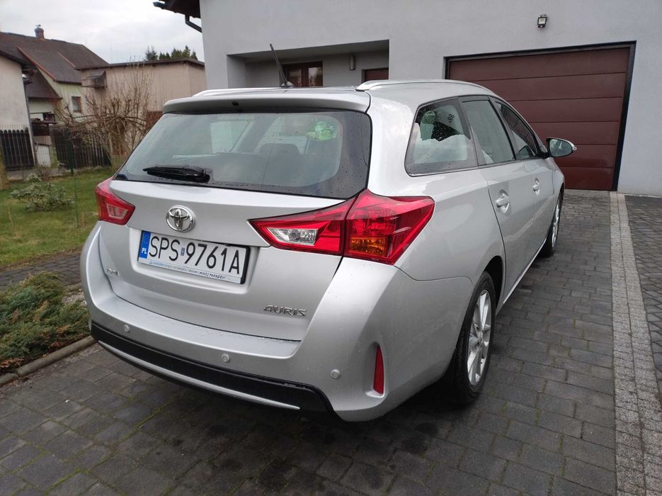 Toyota Auris kombi 1,4 D4D 90KM, krajowa, 2013, kamera cofania