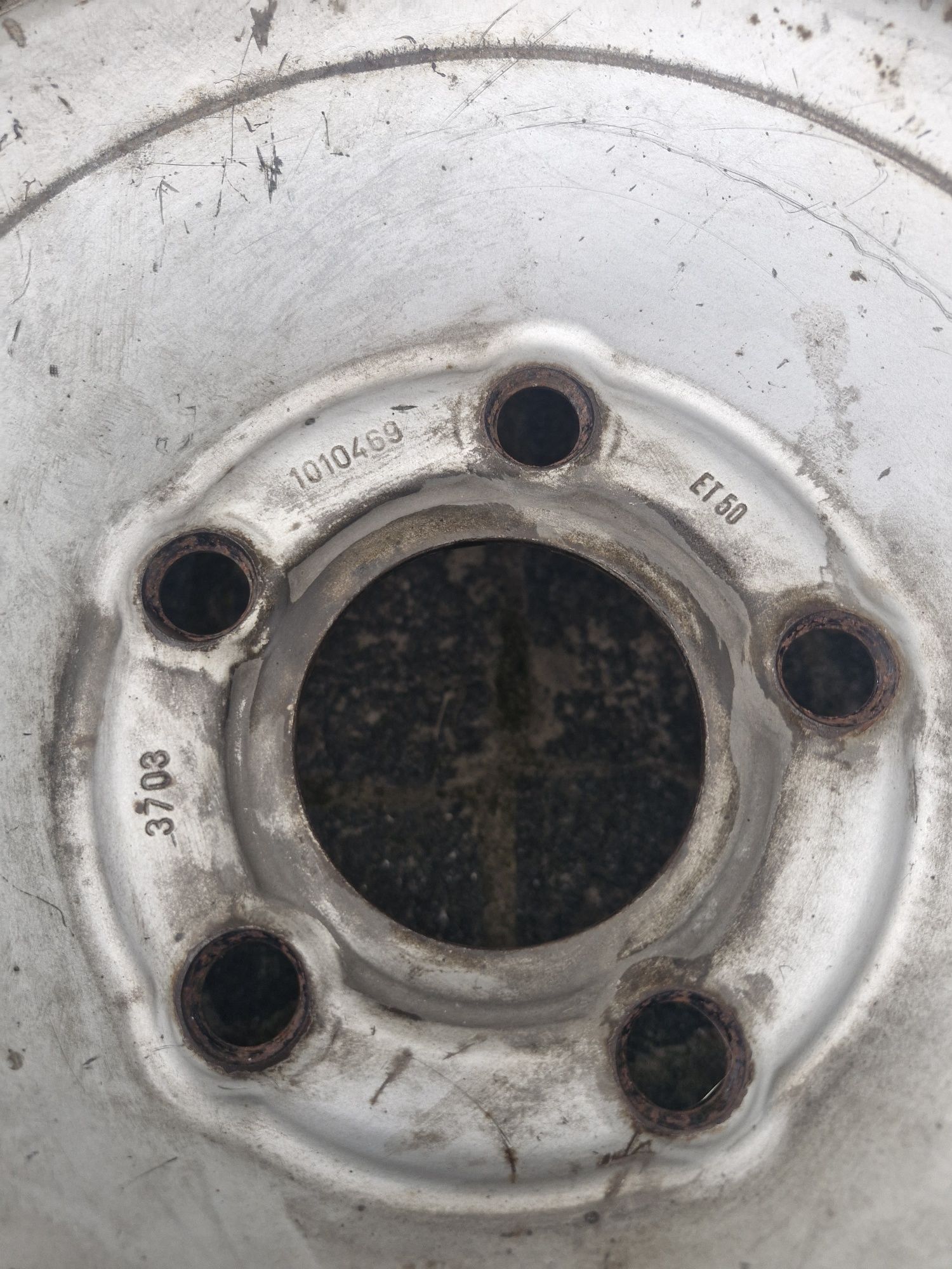 Диск з ризиною 215 65 16с Трафік, Віваро 5x118 r16