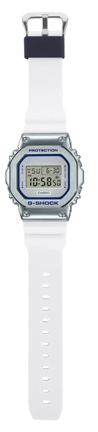 Casio G-Shock GM-5600LC-7DR  Лимитированная версия,  Стальной корпус