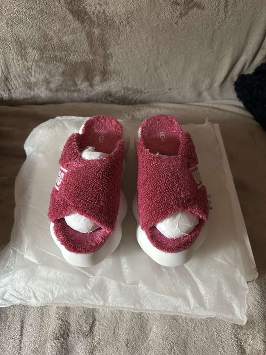 Шльопанці Ugg (оригінал)