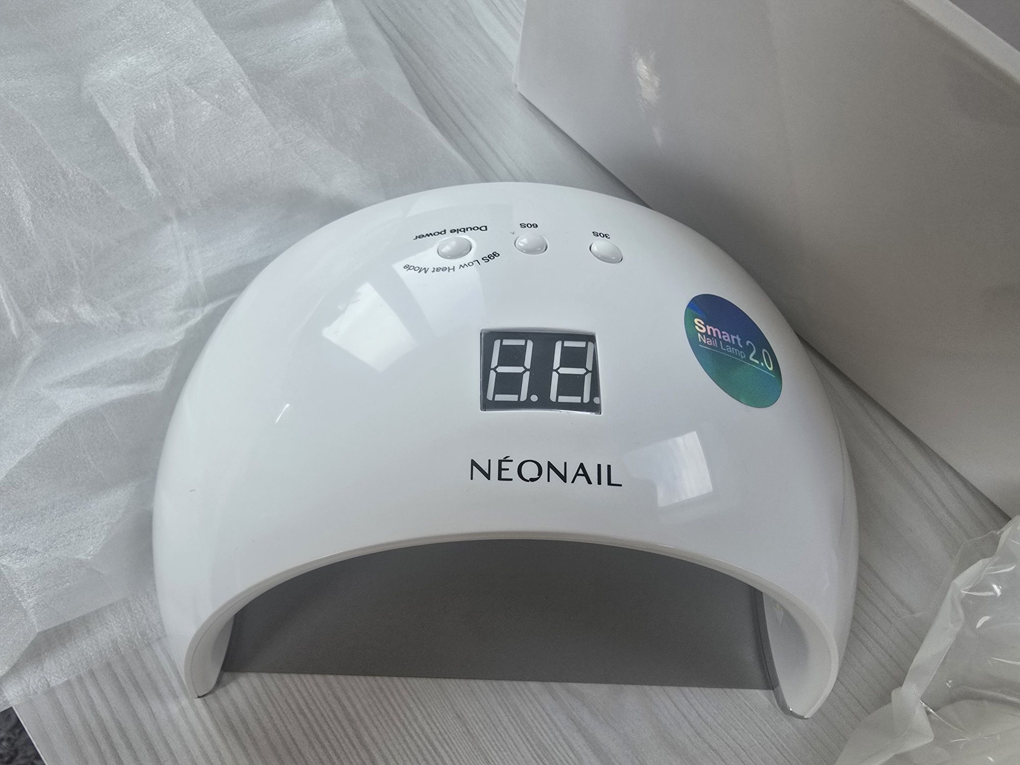 Lampa NeoNail LED 21W/48 do utwardzania lakieru hybrydowego