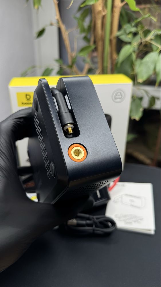 4 в 1 бустер+компресор+павербанк+ліхтар Baseus jump starter пусковий