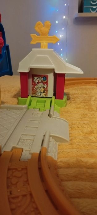 Kolejka Fisher Price pociąg Little people