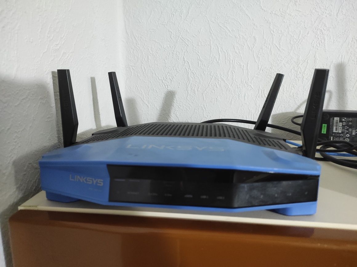 Linksys Smart Wi-Fi Router AC 1900 (WRT1900AC)