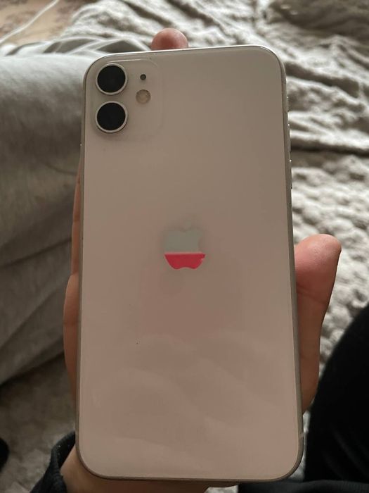 Продам айфон 11 бу