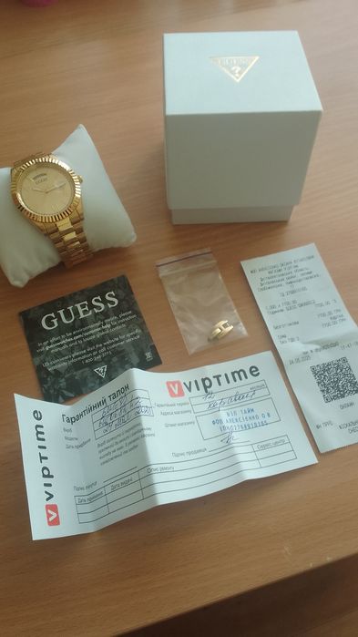 Часы Guess ( GW0682L2)