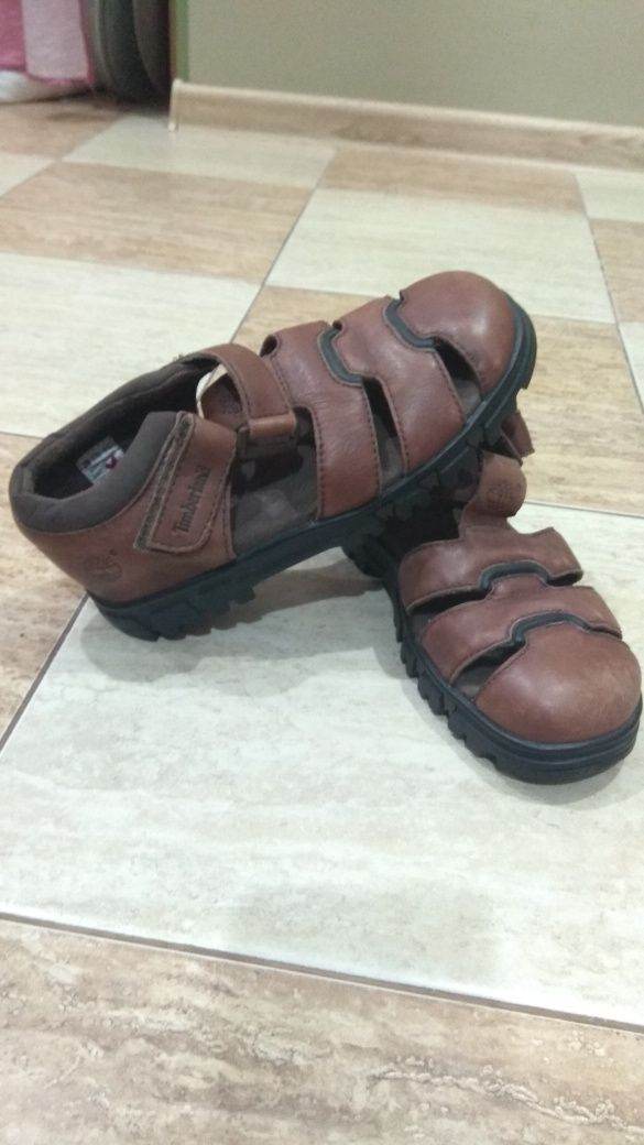 Продам детские сандали фирмы Timberland