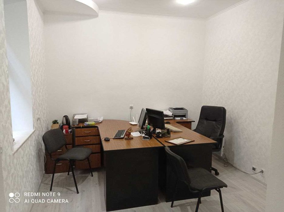 Продам квартиру під офіс на Городоцький ( р-н костелу) з ремонтом