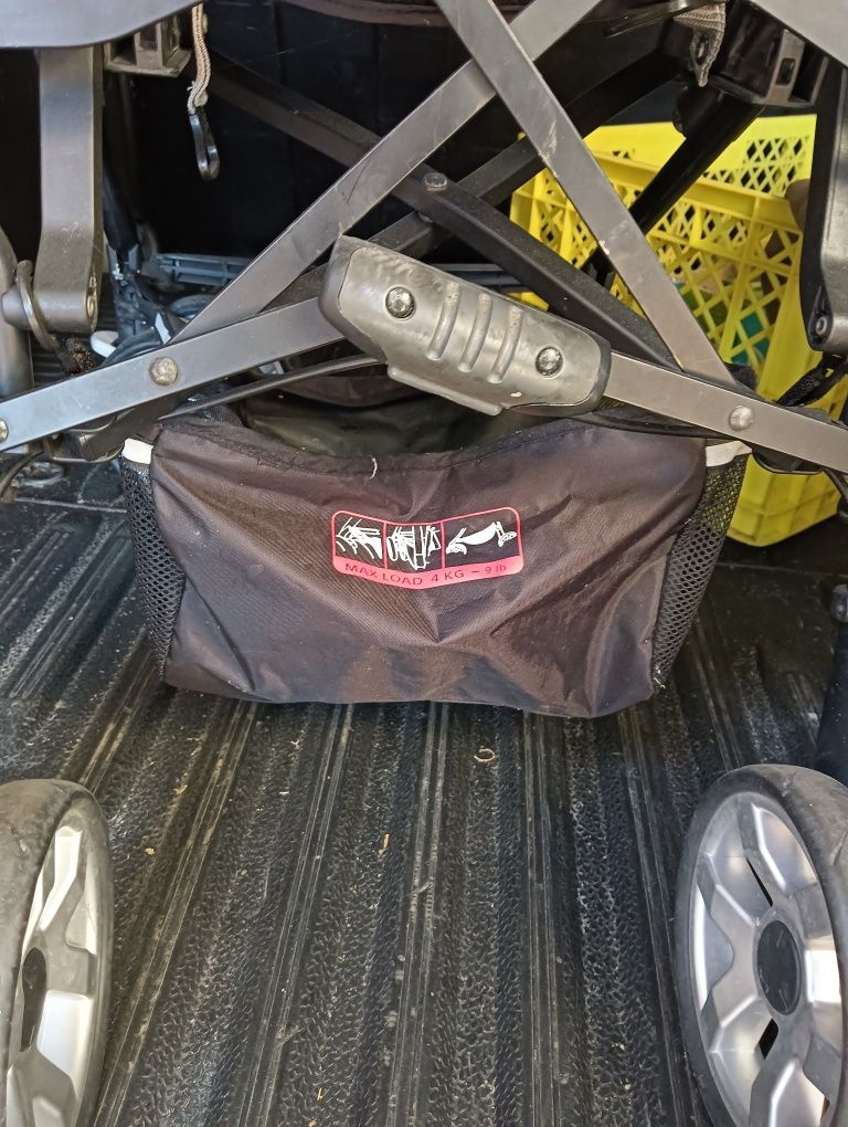 Carro passeio bebé/criança Jané usado bom estado!