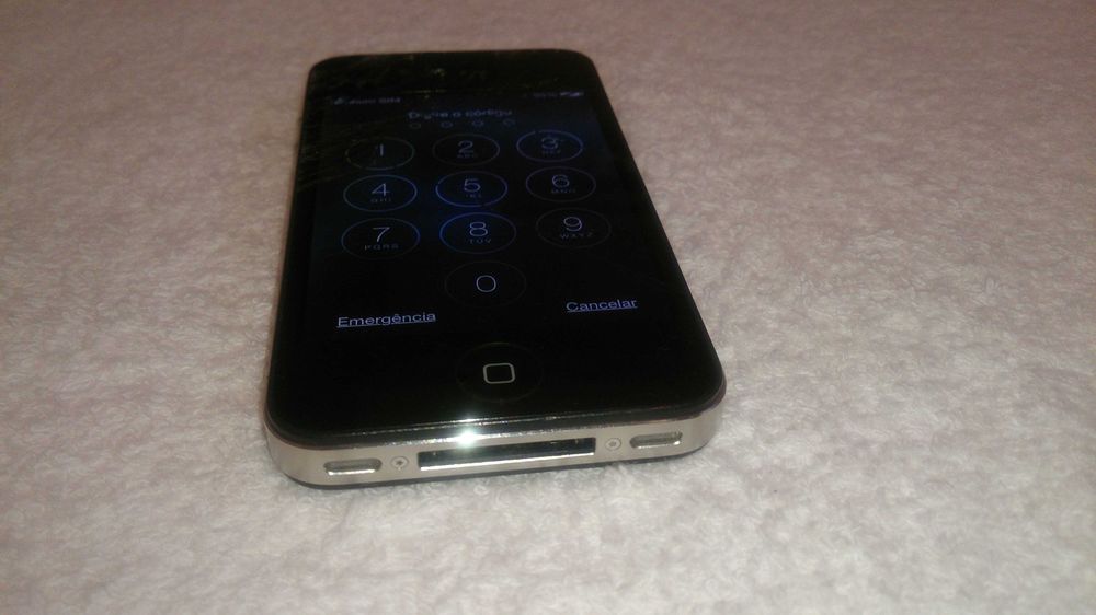 iPhone 4 (see description)64550353280770123