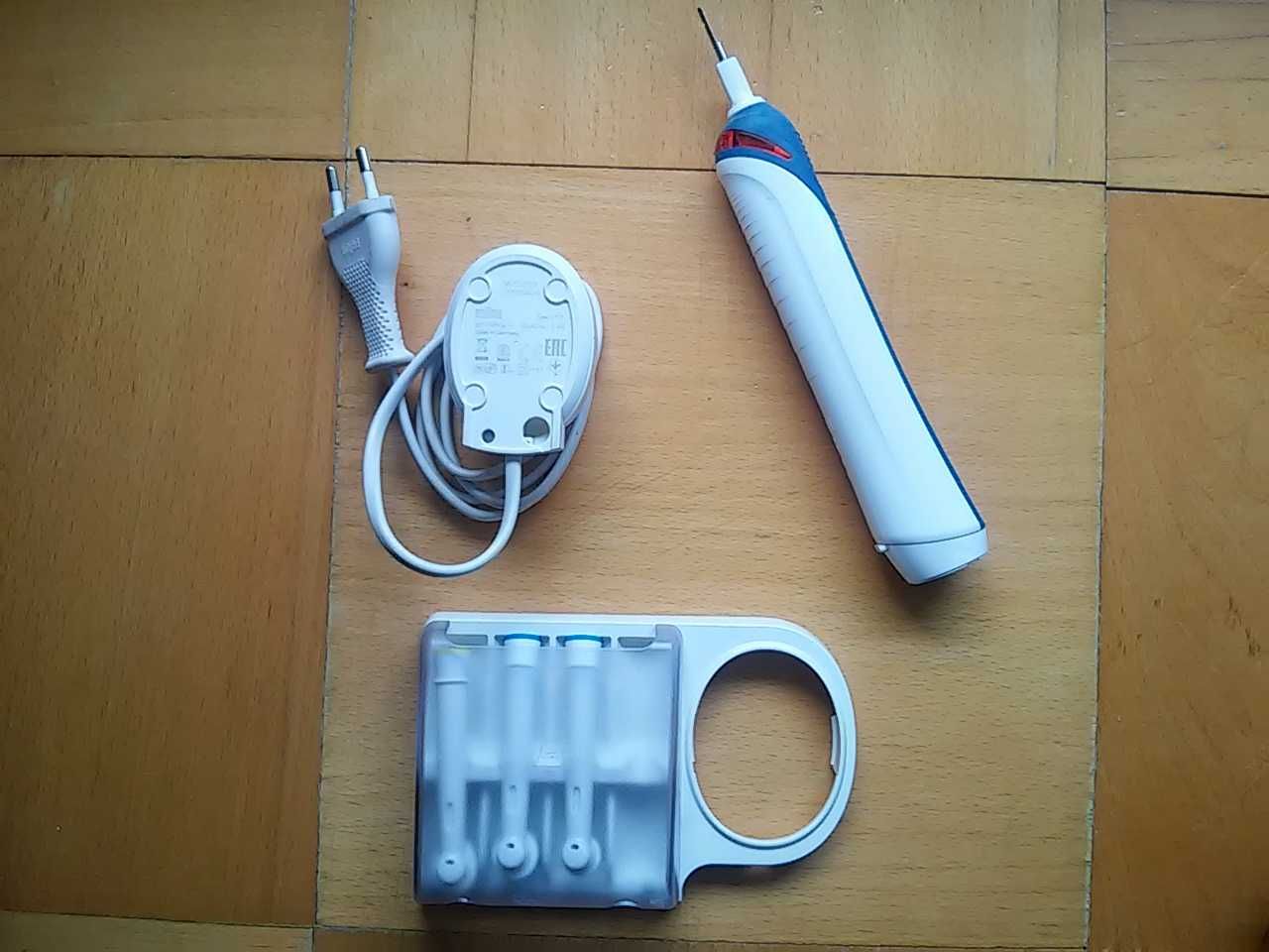 Szczoteczka elektryczna Oral - B Braun 3757