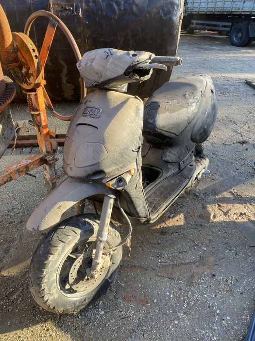 Scooter Aprilia Rally peças