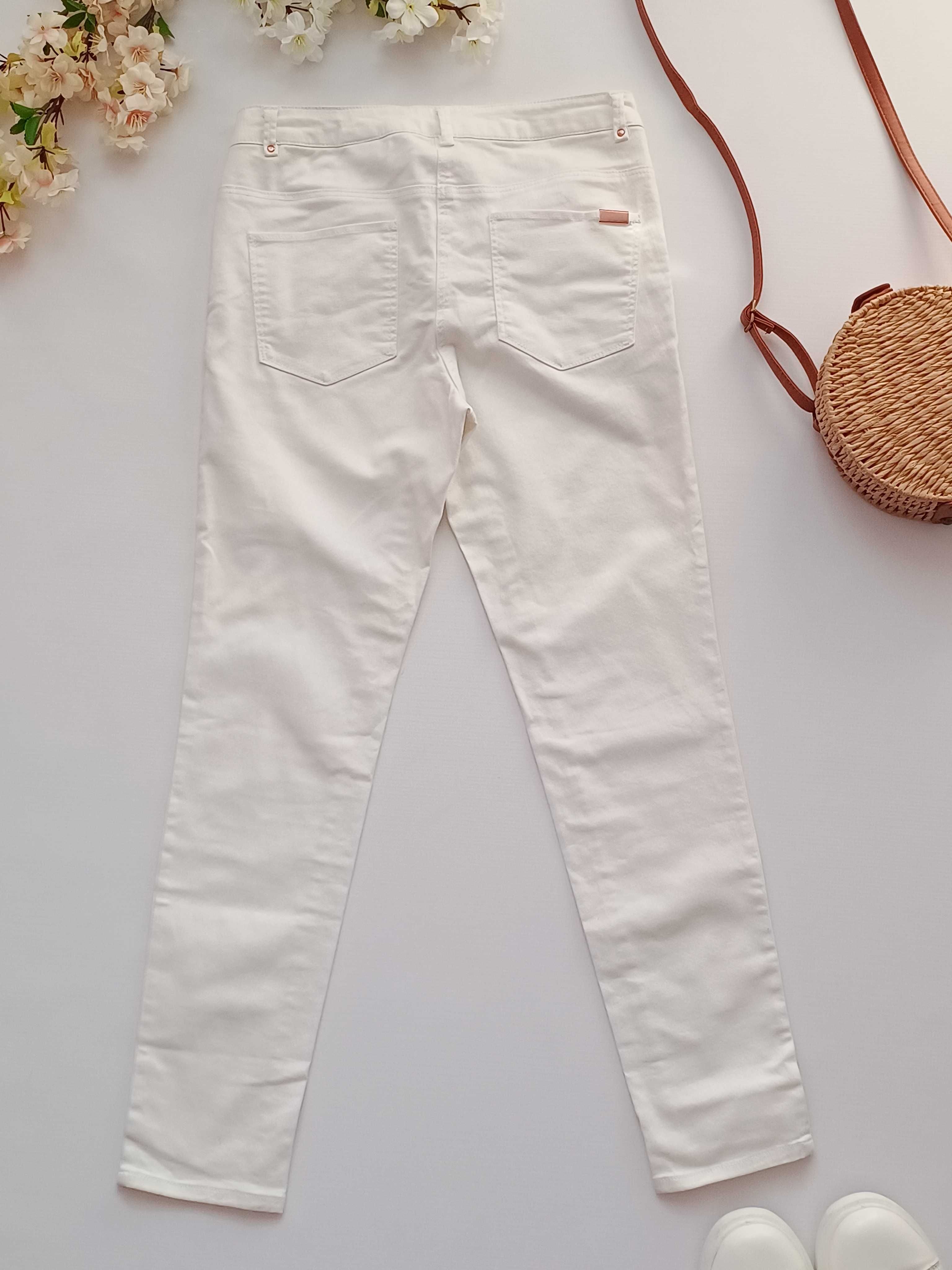 Białe spodnie jeansy do kostek skinny z haftem bawełniane H&M 38 M