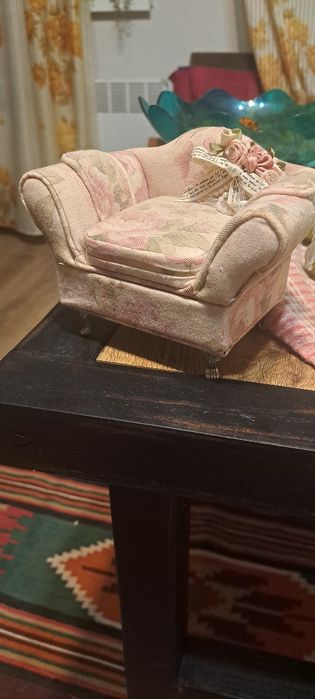 Шкатулка-диванчик.Хенд мейд