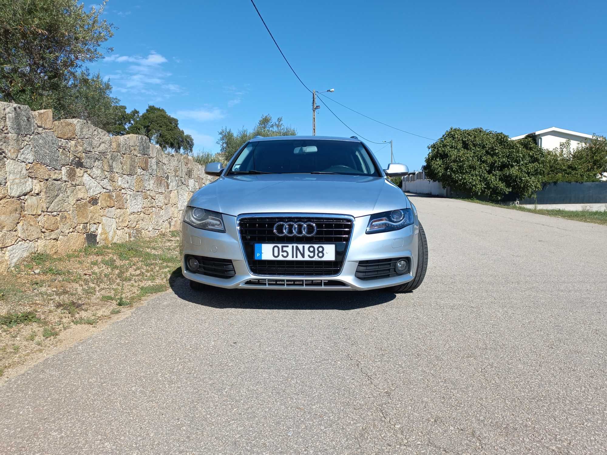 Audi A4 2.0 TDI S-LINE
