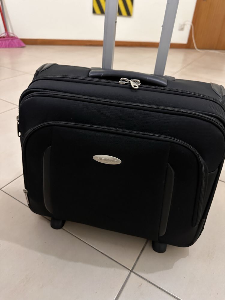 Troley Sansonite para viagem