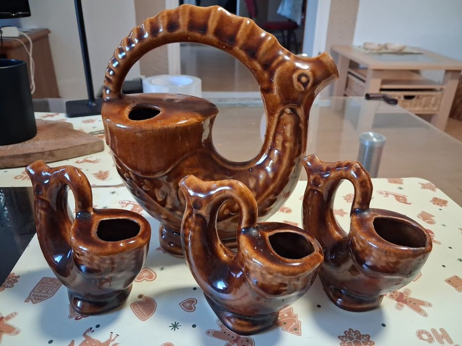 Dzbanek i pijałki ceramiczne PRL