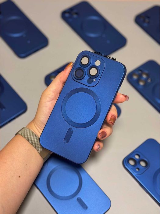 Синій силіконовий чохол магніт MagSafe протиударний з лінзами iPhone