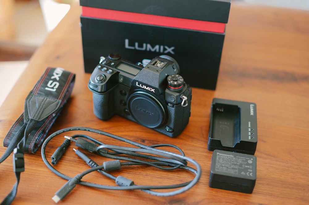 Panasonic S1 com extensão V-Log - 6378 disparos