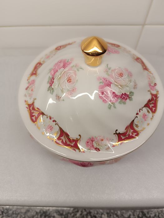 Terrina com Tampa. Porcelanas JS Portugal