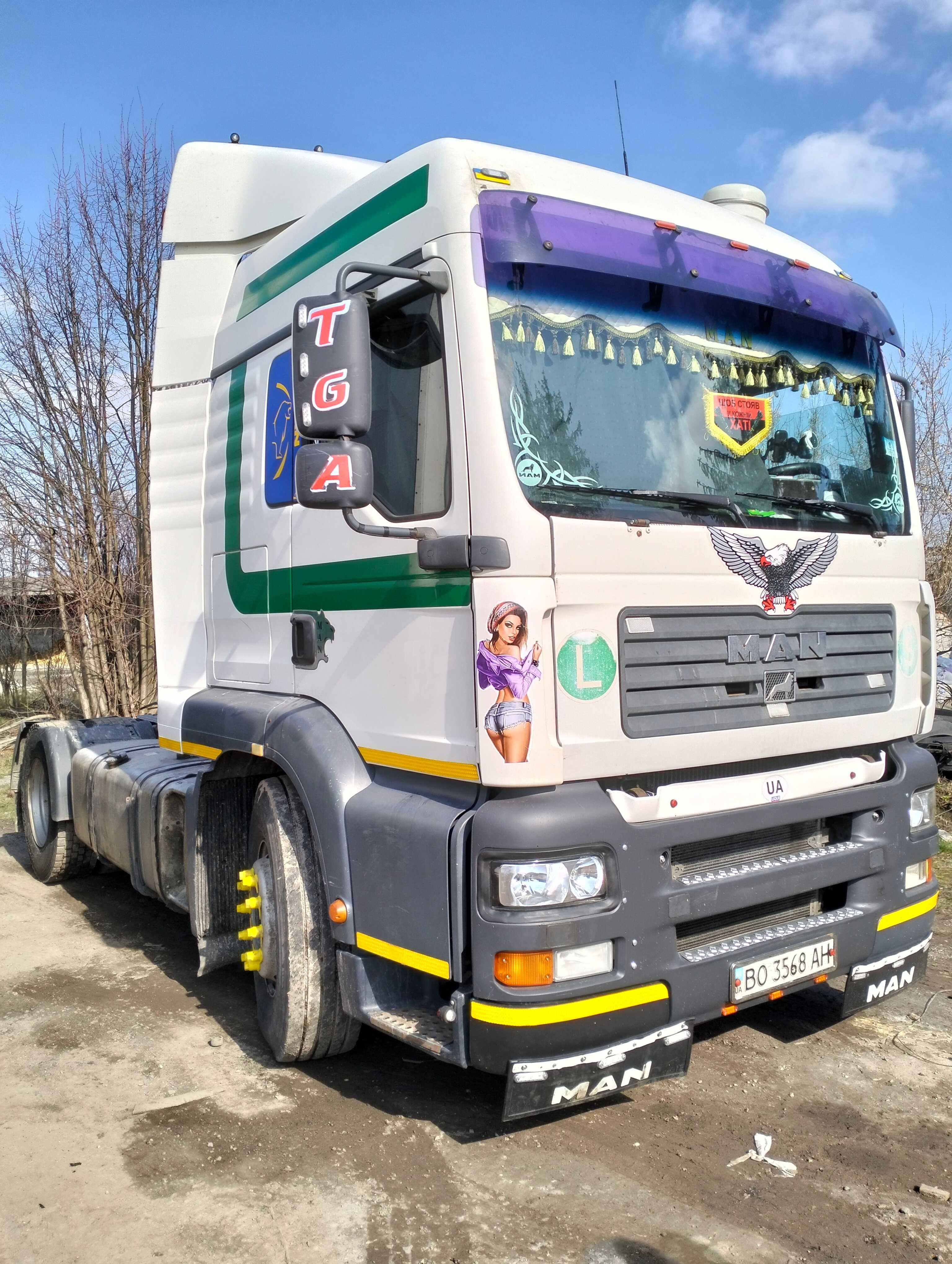 тягач MAN 18.460