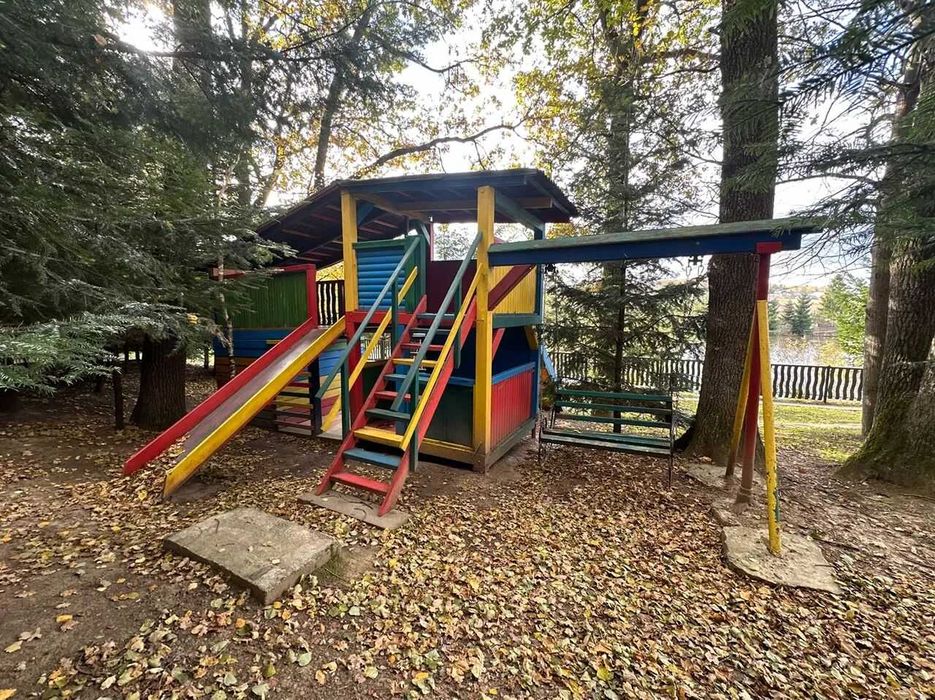 Продаж унікального Відпочинкового комплексу На Озерах