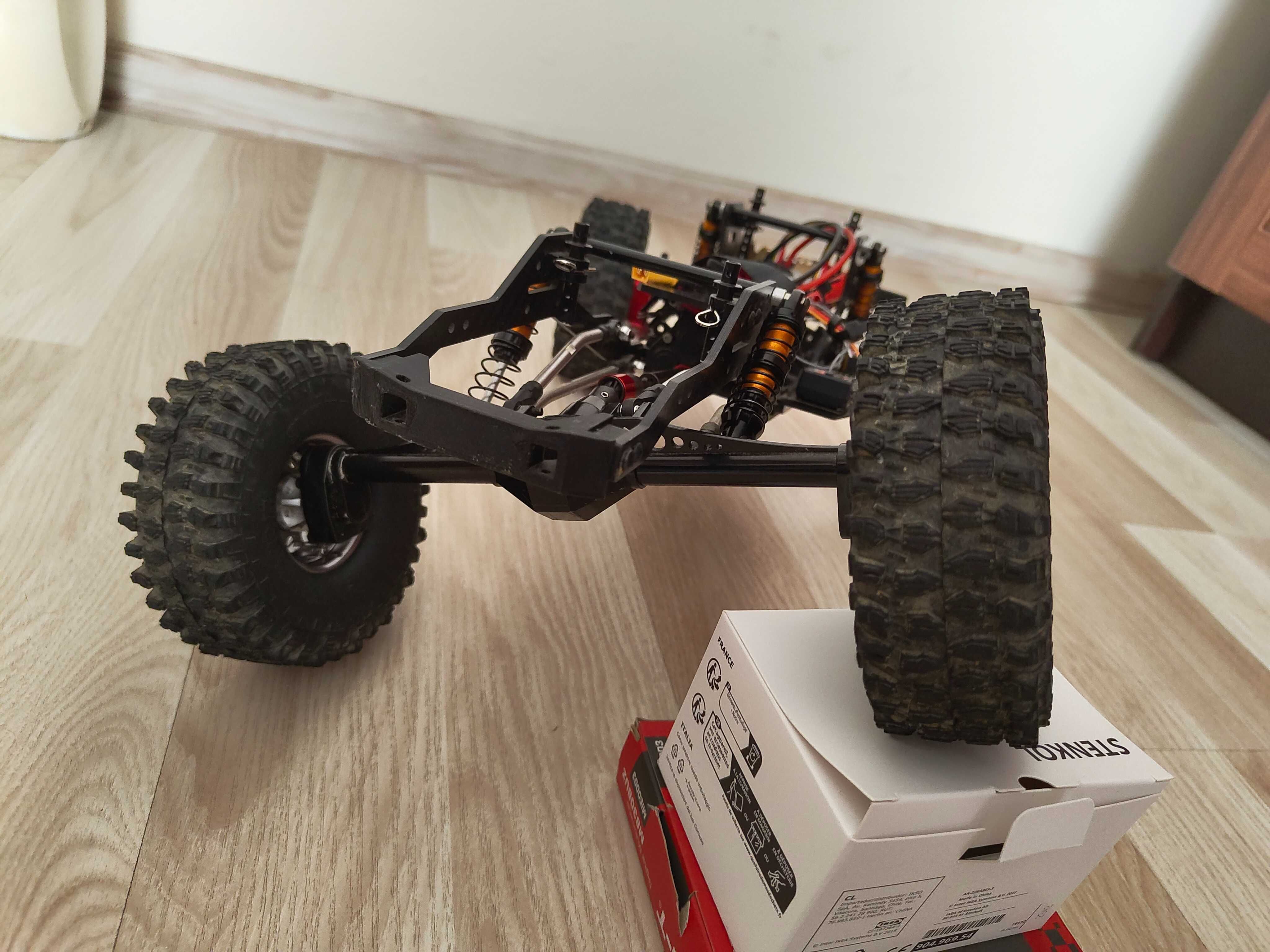 Rc crawler axial capra, traxxas w skali 1/10, duży zestaw