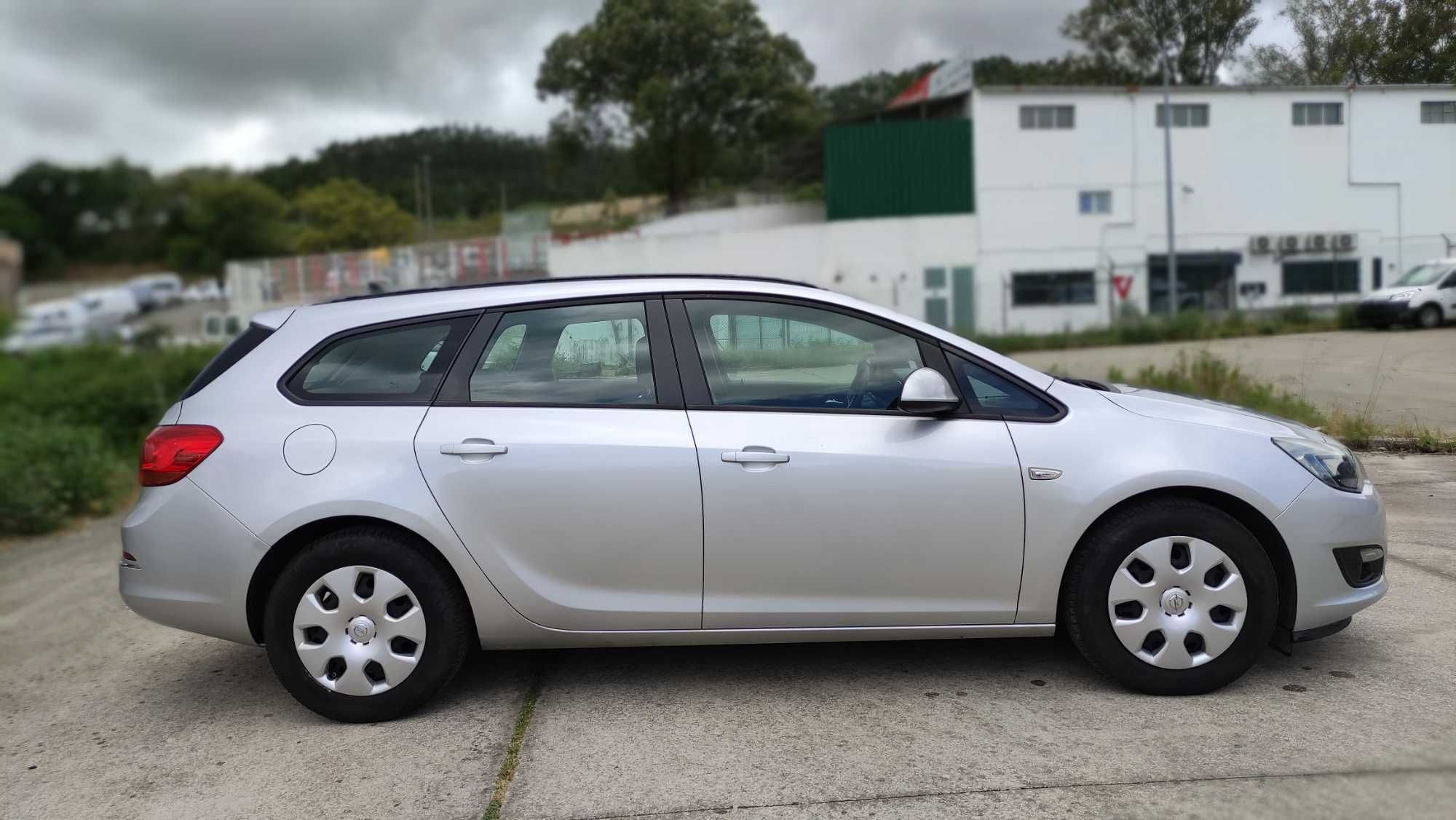 Opel Astra J Sports Tourer 1.6 CDTi