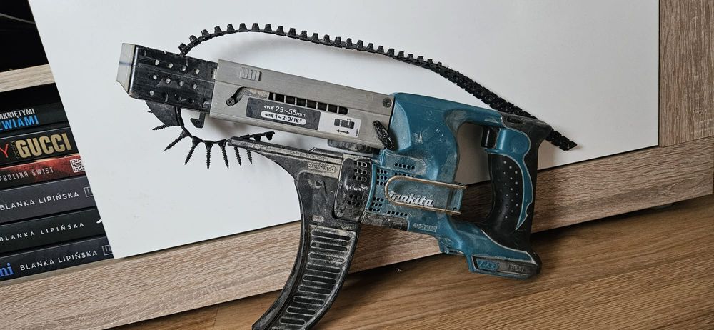 Makita DFR 550 wkrętarka Taśmowa automat