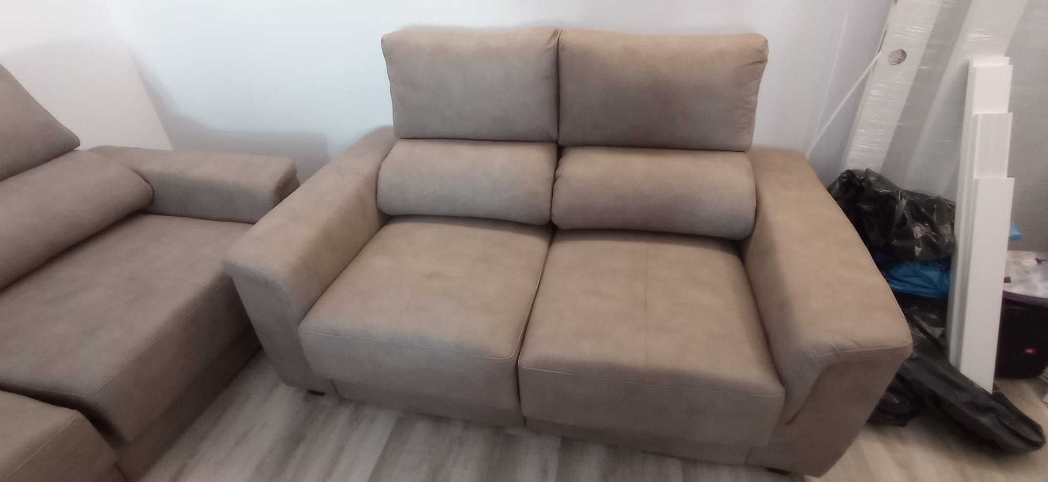 Sofás de 2 e 3 lugares NOVOS (acentos deslizantes)