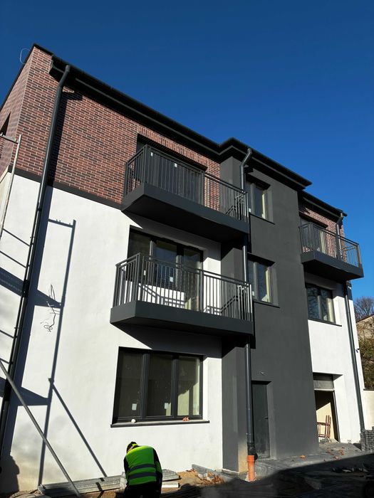 Budowa domów i wykończenia wnętrz – ponad 30 lat doświadczenia.