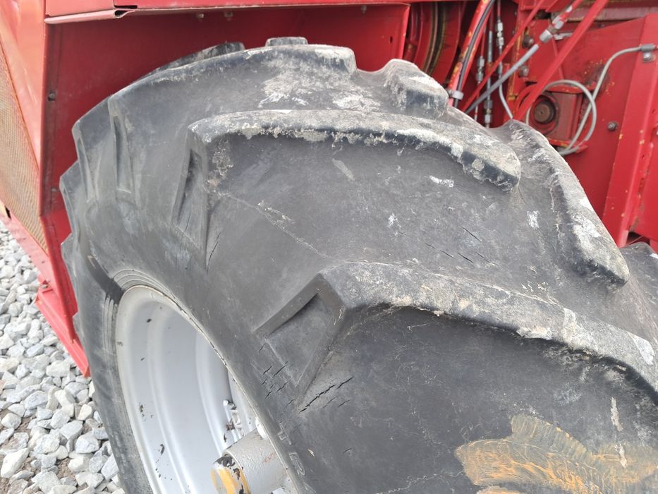 Комбайн Massey Ferguson 330!