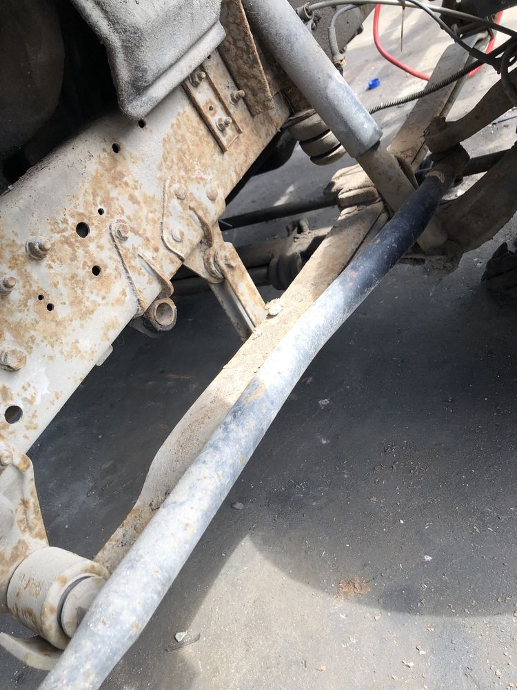 Resor przód lewy 2 pióra Nissan Atleon II 06-13
