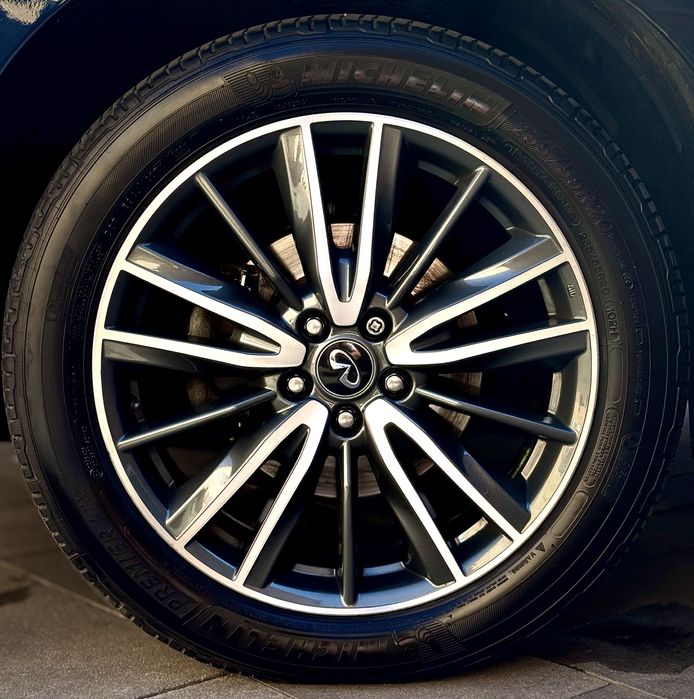 INFINITI QX60 premium