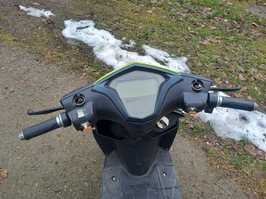 Skuter elektryczny E-Roller falcom--