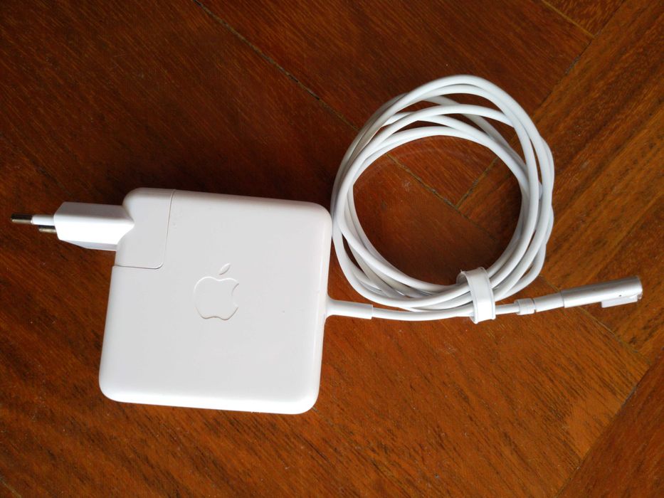 Carregador original Apple Magsafe 1 de 60W para Macbook e Macbook Pro