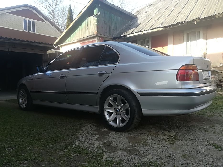 Продам БМВ 520і е39