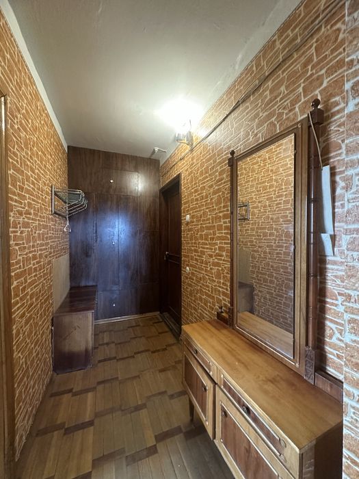 Продам 2-х кімнатну квартиру, ст.м. Олексіївська