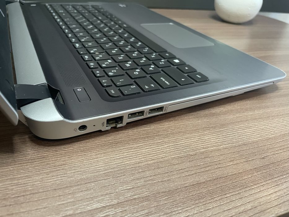 Мощный ноутбук HP/Full HD/AMD A10-8700/8GB/1TB/Radeon R6+R8 на 6 ГБ