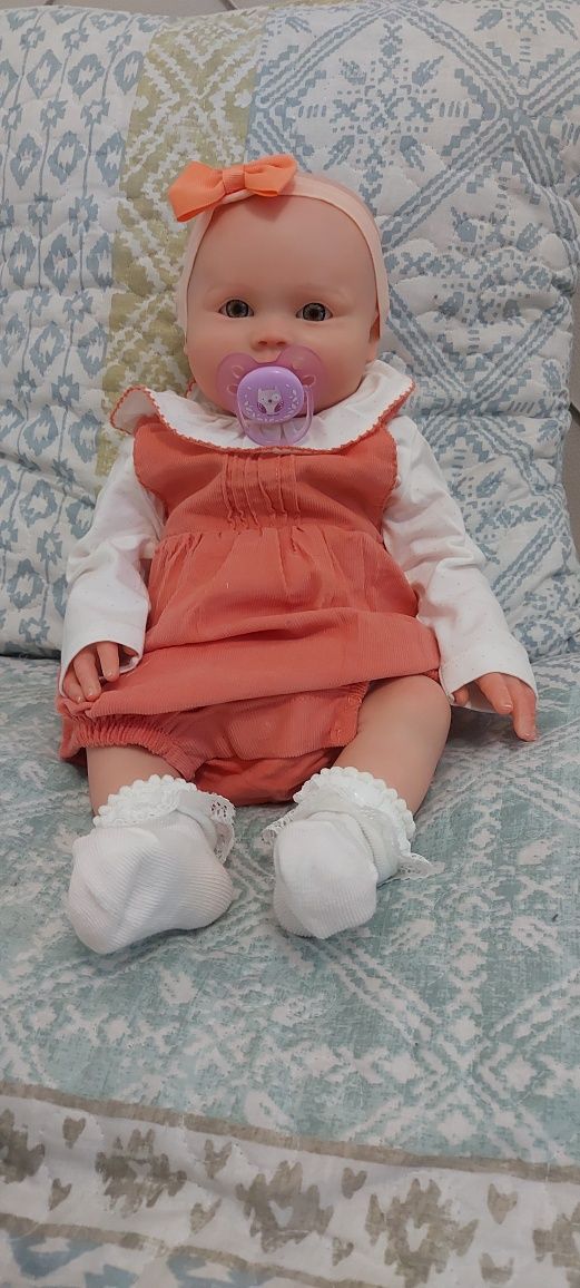 Bebé Reborn menina realista de corpo completo em silicone sólido 45 cm