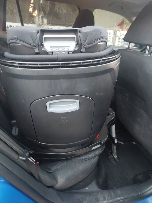 Fotelik obrotowy 360 z bazą Britax Römer
