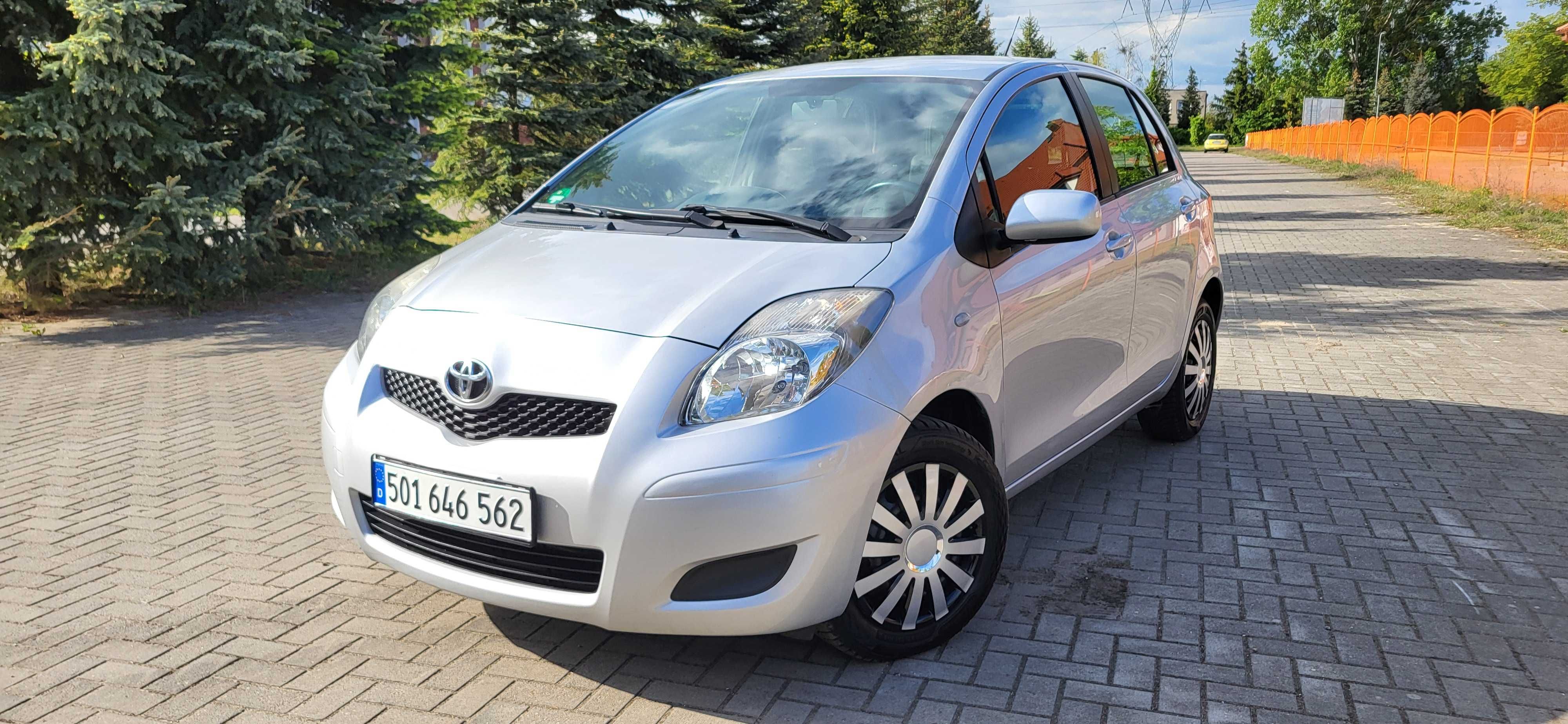Daihatsu Charade 1.3VVTi 6biegów