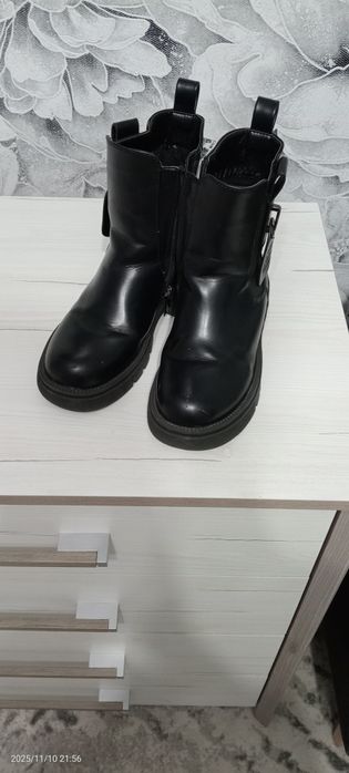 Зимові чобітки Челсі