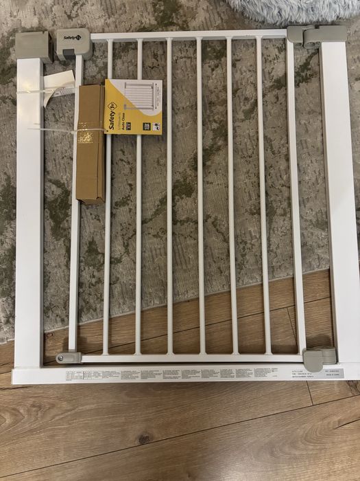 Bramka Schodowa Instalowana na Wcisk, 73–80 cm, bez wiercenia, biała