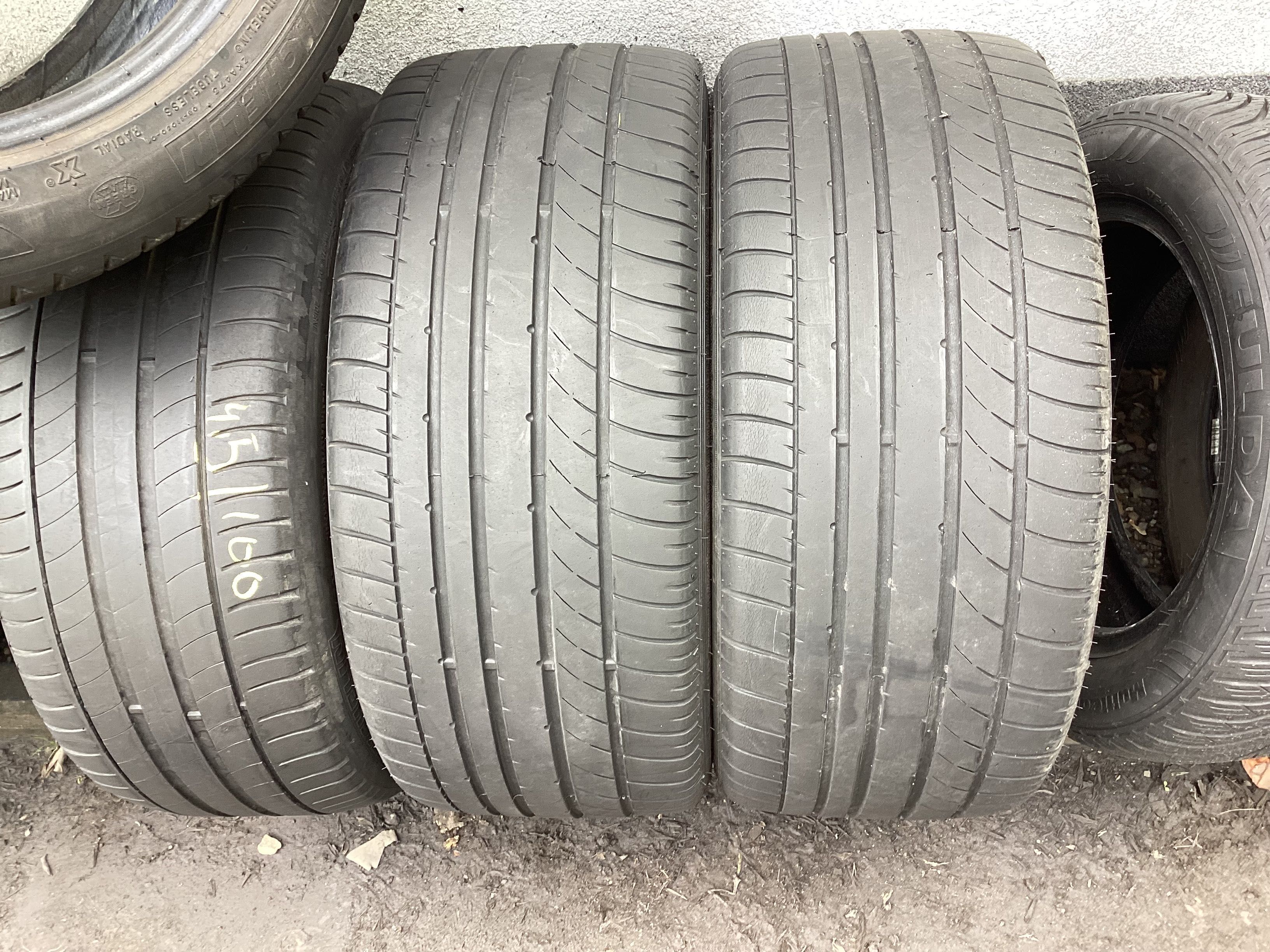 ACHILLES  235/35r19 2szt opony całoroczne  4.5mm