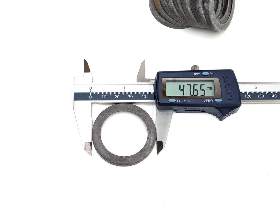 NOWA Osłona łożyska piasty koła torpedo ZZR Romet Universal Tyler PRL