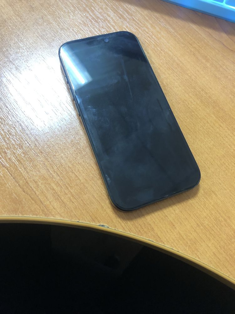 iPhone (Айфон) 16 pro